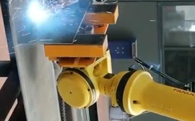 机器人焊接生产线磁力搬运薄板工件
